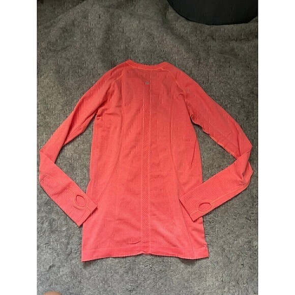 Lululemon Swiftly Tech Long Sleeve Crew - Picture 3 of 3